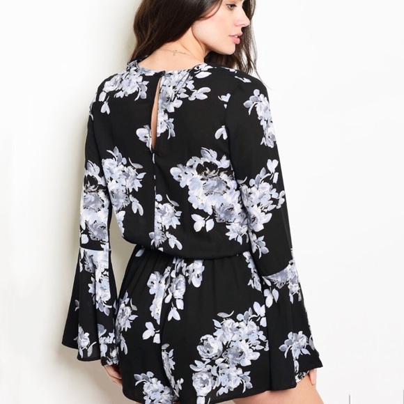 SUMMER CLEARANCE!FALLING FLOWERS  BOHO ROMPER - Picture 4 of 6
